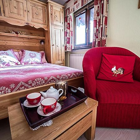 Le Thovex Bed and Breakfast La Thuile Buitenkant foto