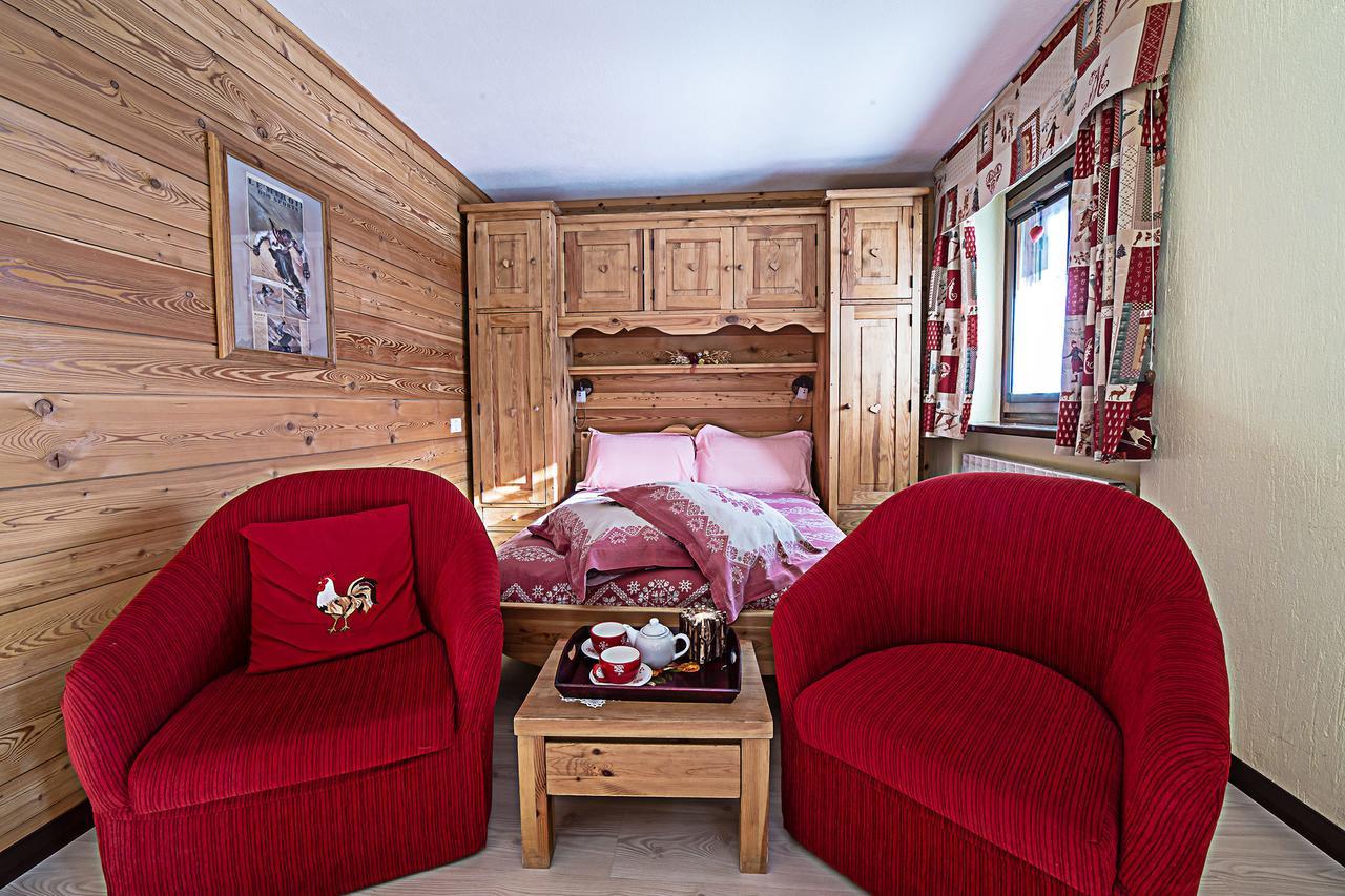 Le Thovex Bed and Breakfast La Thuile Buitenkant foto