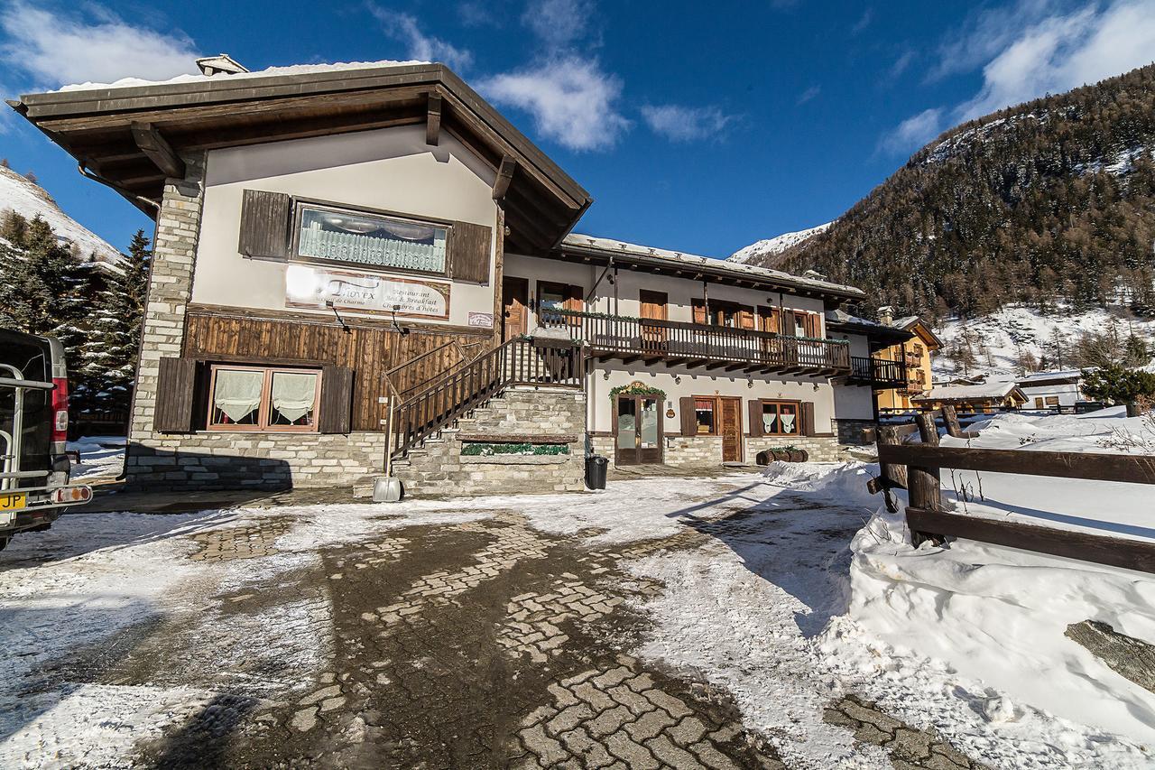 Le Thovex Bed and Breakfast La Thuile Buitenkant foto