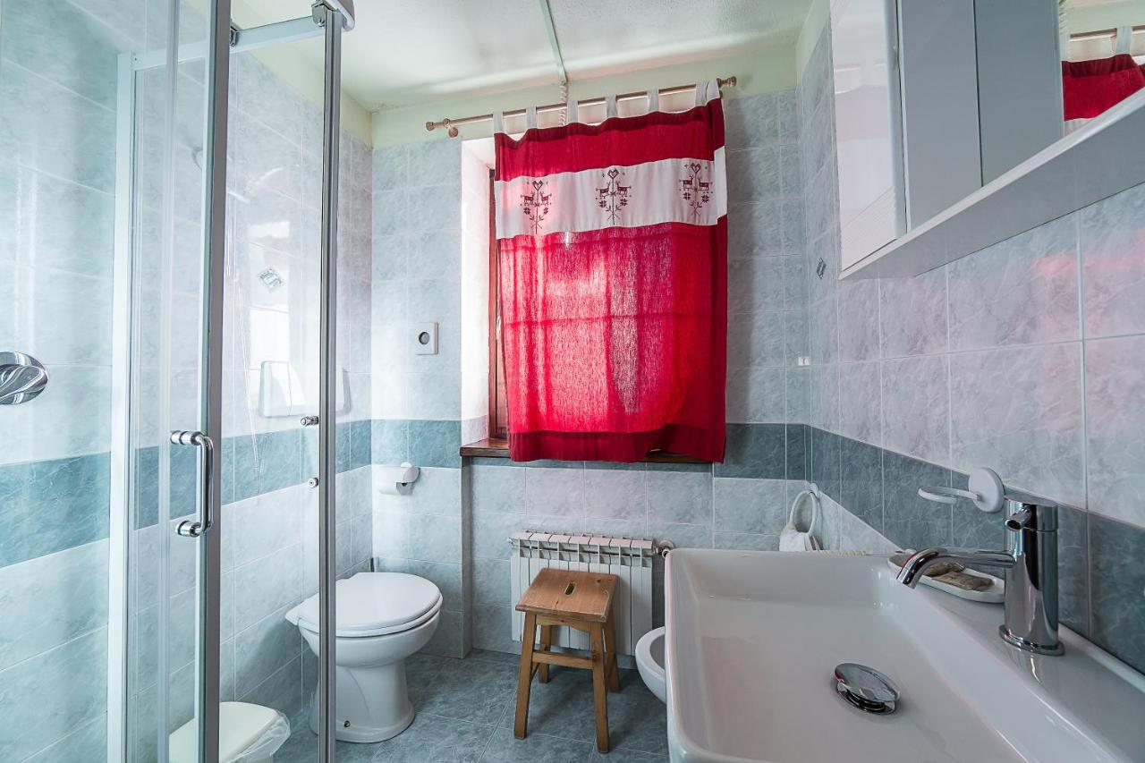 Le Thovex Bed and Breakfast La Thuile Buitenkant foto